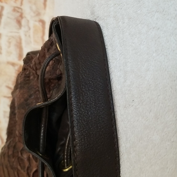 Gucci Python Interlocking Icon Shoulder Bag - Picture 12 of 12